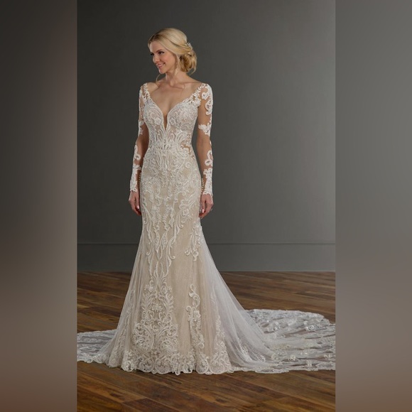 Martina Liana 1111 Embroidered French Lace Sleeve Wedding Dress & Lace Train - Picture 2 of 7